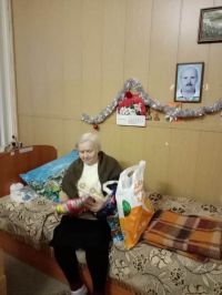 26 декабря в стационарное отделение для престарелых и инвалидов №1 приезжали гости из благотворительного фонда «Старость в радость»